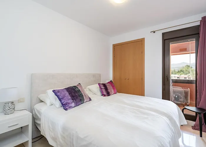 Beautiful In Residential Complex *