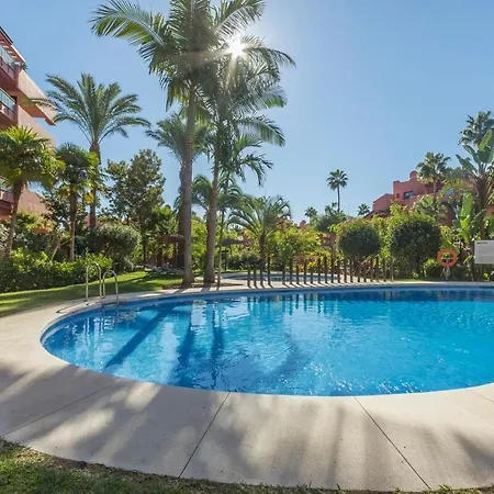 Beautiful In Residential Complex Apartman Estepona