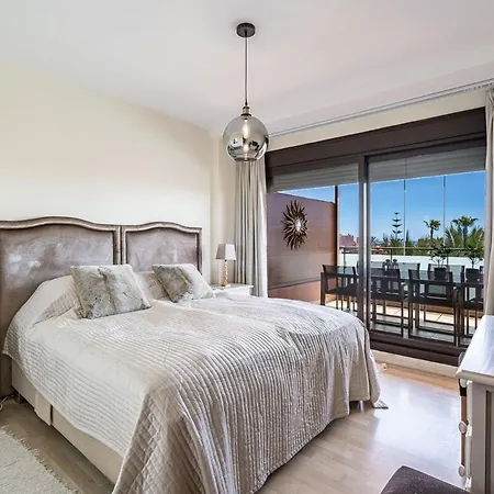 Beautiful In Residential Complex Apartman Estepona