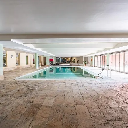 Beautiful In Residential Complex Estepona