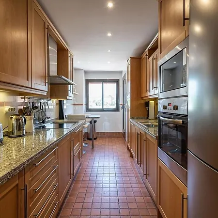 Beautiful In Residential Complex Apartman